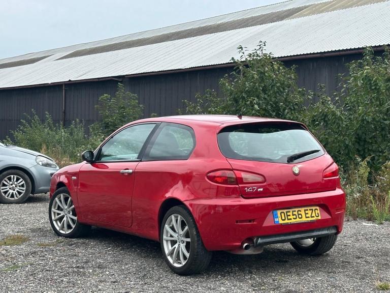 2006 Alfa Romeo 147 1.6 TS Lusso 3dr HATCHBACK Petrol Manual