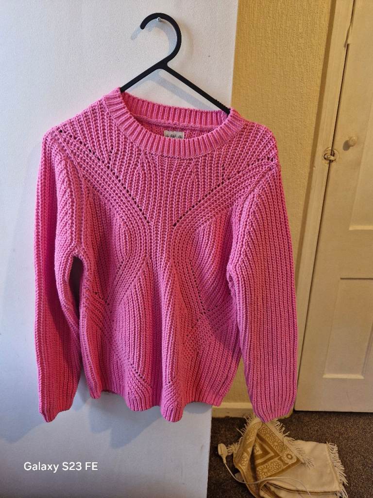Lovely Pink f&f Knitted Jumper – Good Condition