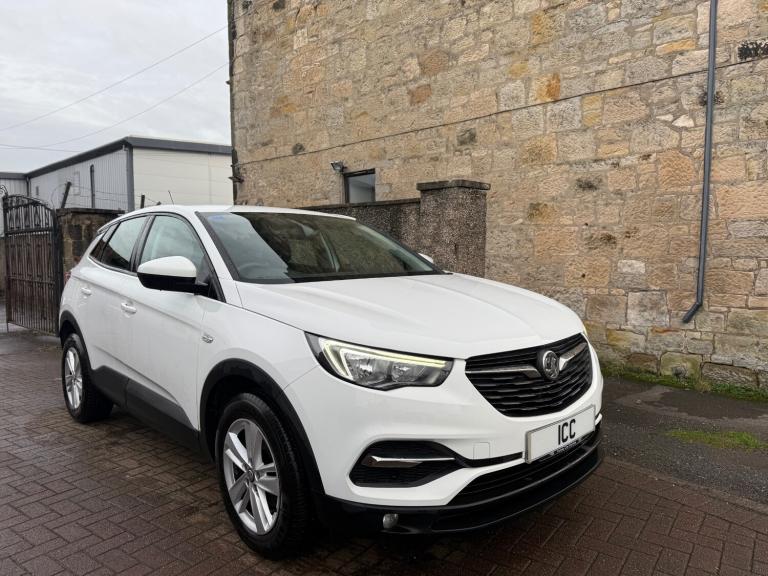 68 VAUXHALL GRANDLAND X TURBO 5DR WHITE LOW MILEAGE FSH ALLOYS BLUETOOTH CRUISE