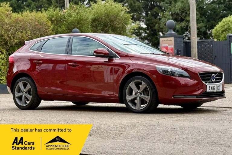 2016 Volvo V40 T3 [152] SE Lux Nav 5dr Geartronic HATCHBACK PETROL Automatic