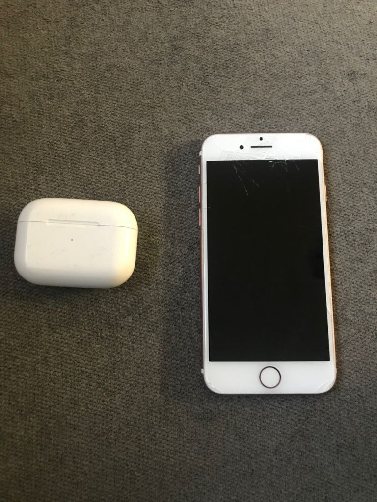 iPhone 7 rose gold & apple airpod pro