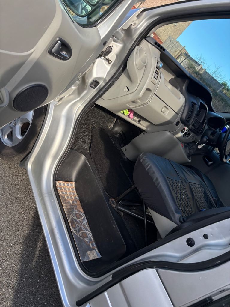 Vauxhall, VIVARO, Panel Van, 2011, Manual, 1995 (cc)