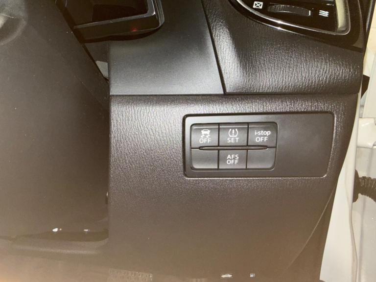 2014 Mazda Mazda3 2.0 SKYACTIV-G Sport Nav Auto Euro 5 (s/s) 5dr HATCHBACK Petrol Automatic