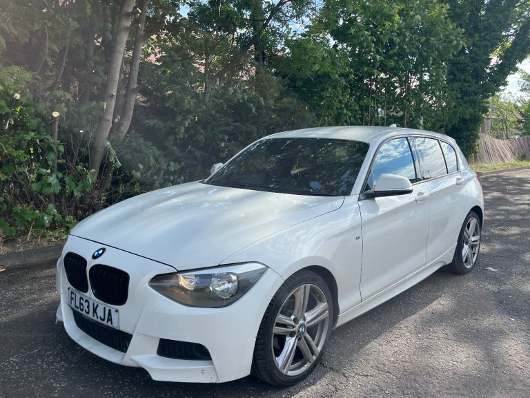 BMW, 1 SERIES, Hatchback, 2013, Manual, 1995 (cc), 5 doors