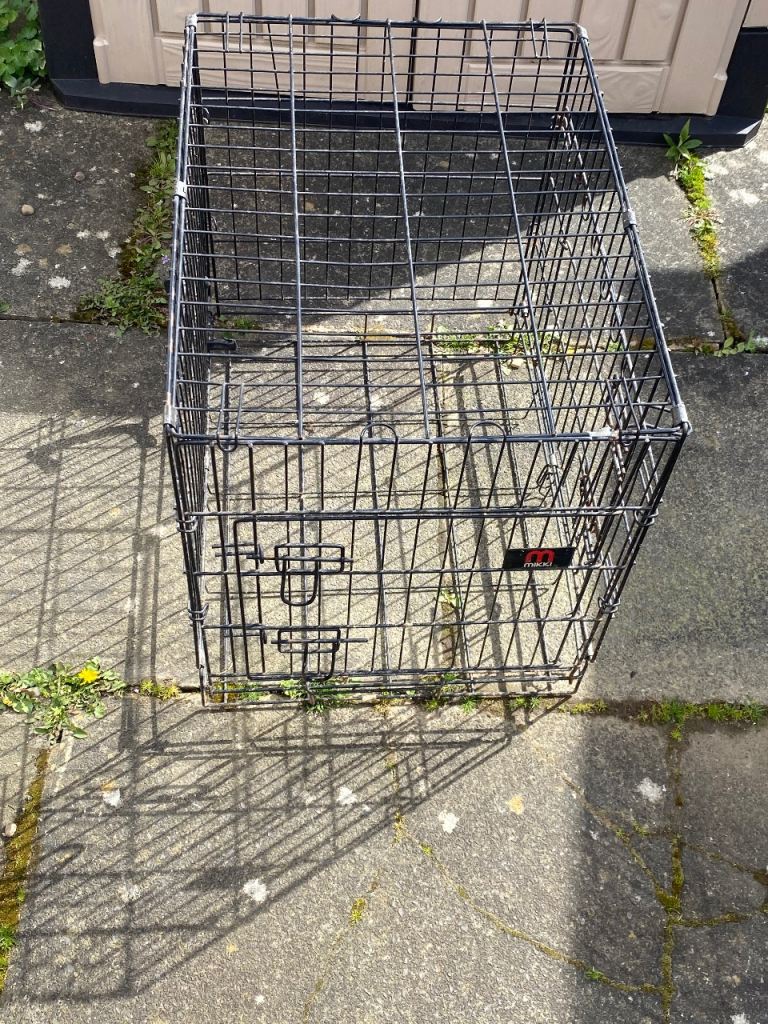 Quick small carrier cage for sale @15