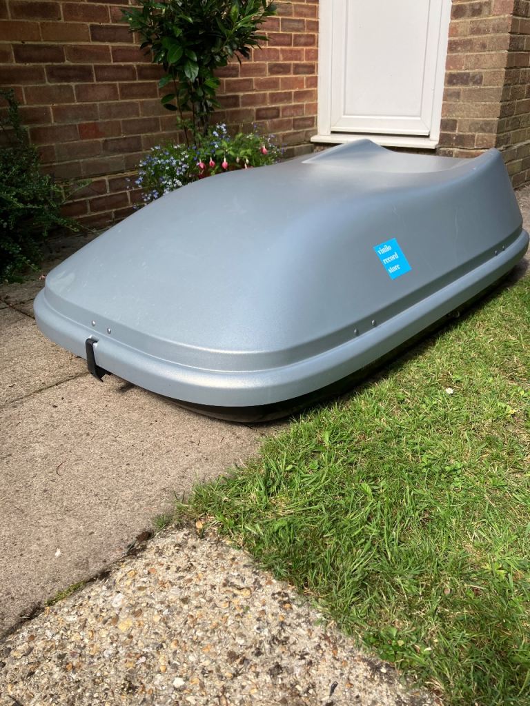 Halfords roof box and roof bars