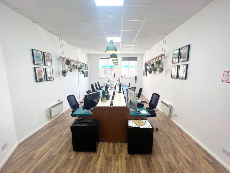 Coworking | Desk Space | Dedicated Desk in Leytonstone East London E10 