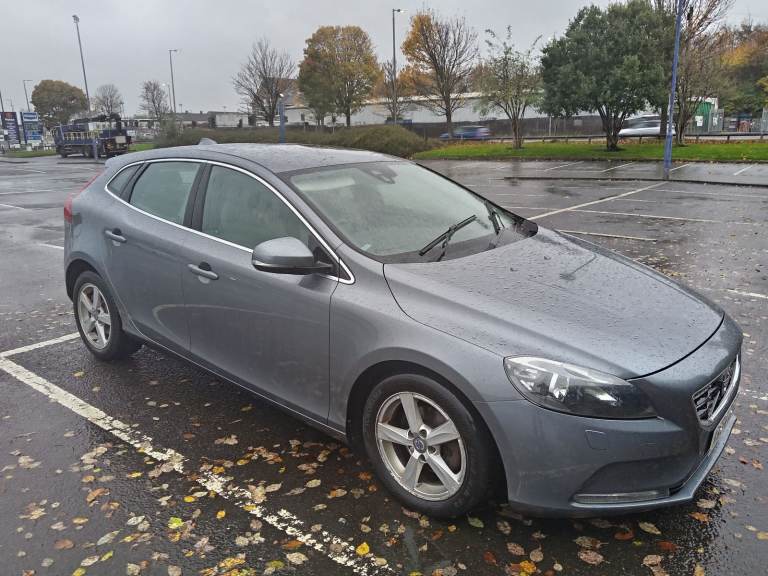 Volvo, V40, Hatchback, 2015, Manual, 1560 (cc), 5 doors