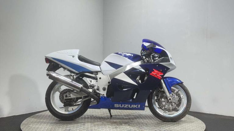 Suzuki GSX-R SRAD 1997 31K GOOD RUNNING CLASSIC SPORTS BIKE PROJECT 600CC
