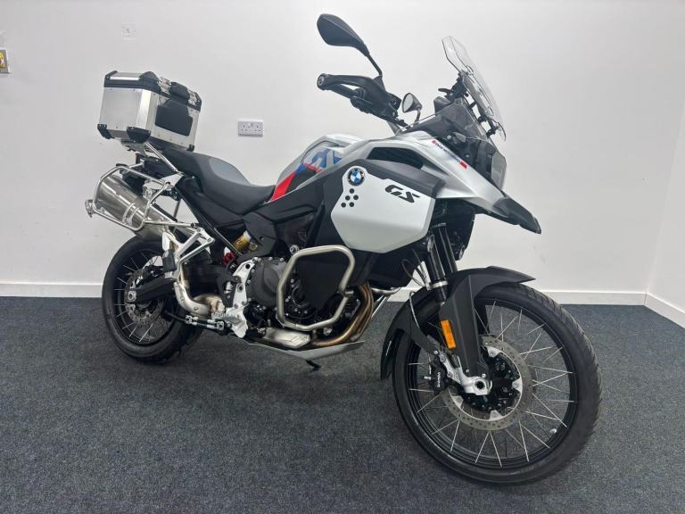 BMW F900GS ADVENTURE ** 515 MILES - QUICK SHIFT - TOP BOX **