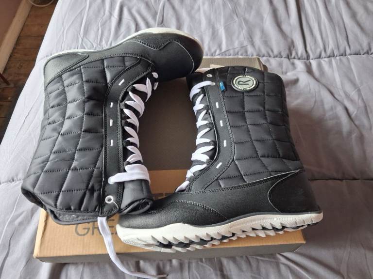 Regatta Lady Northstar Snow Boots – UK Size 3, Black/White