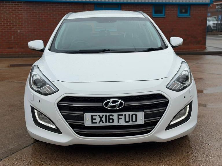 2016 Hyundai i30 1.6 CRDi [136] Premium 5dr ESTATE DIESEL Manual