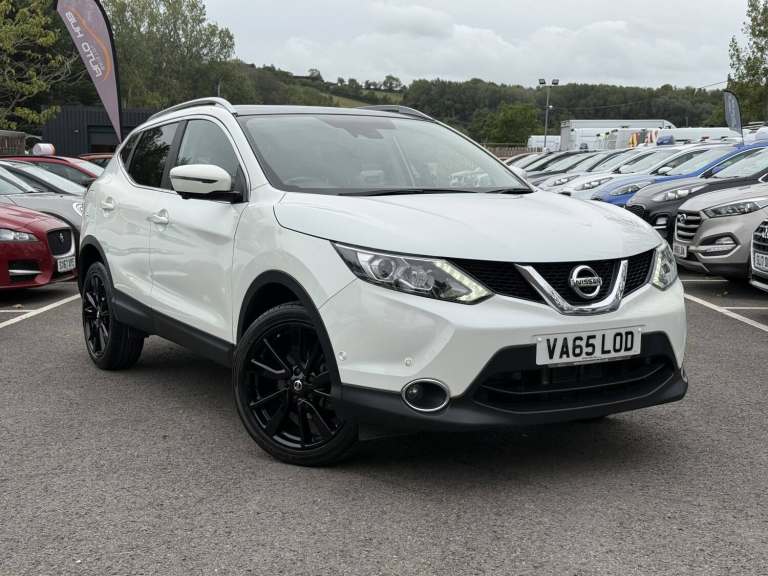 2016 NISSAN QASHQAI 1.2 DIG-T Tekna ULEZ Petrol Automatic 5 Door White
