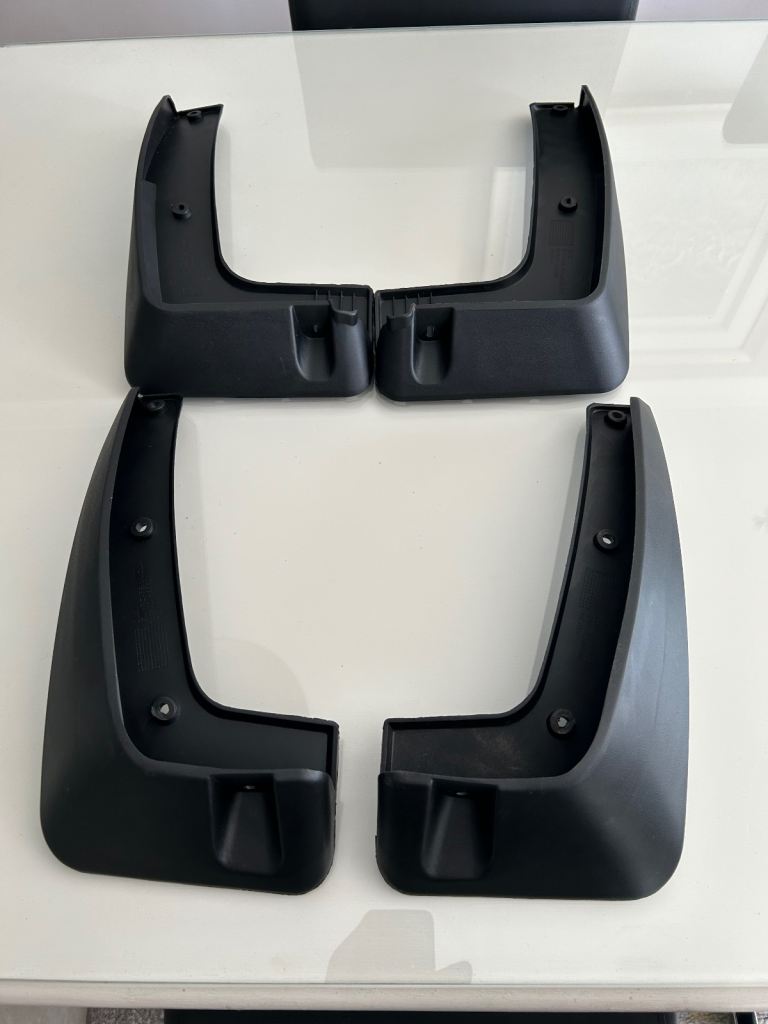 Set of 4 mud flaps