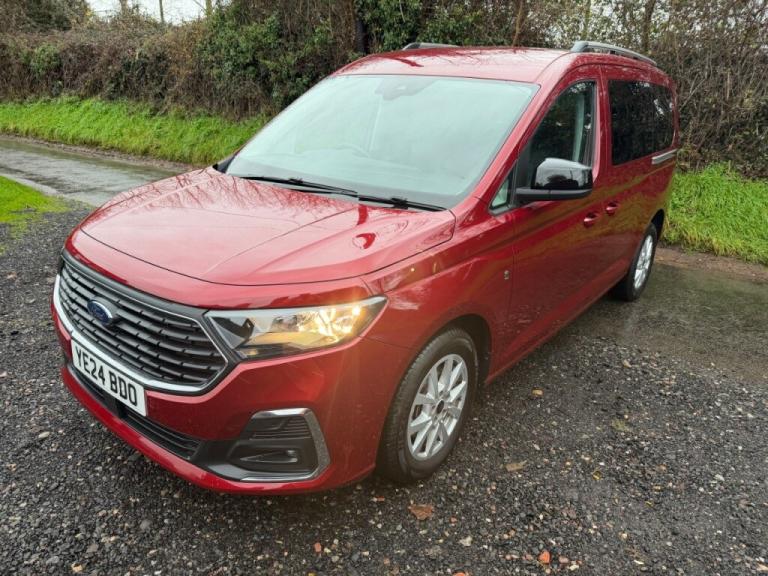  Ford Tourneo Connect 2.0 EcoBlue Titanium 5dr Auto 5 SEATS WHEELCHAIR Diesel