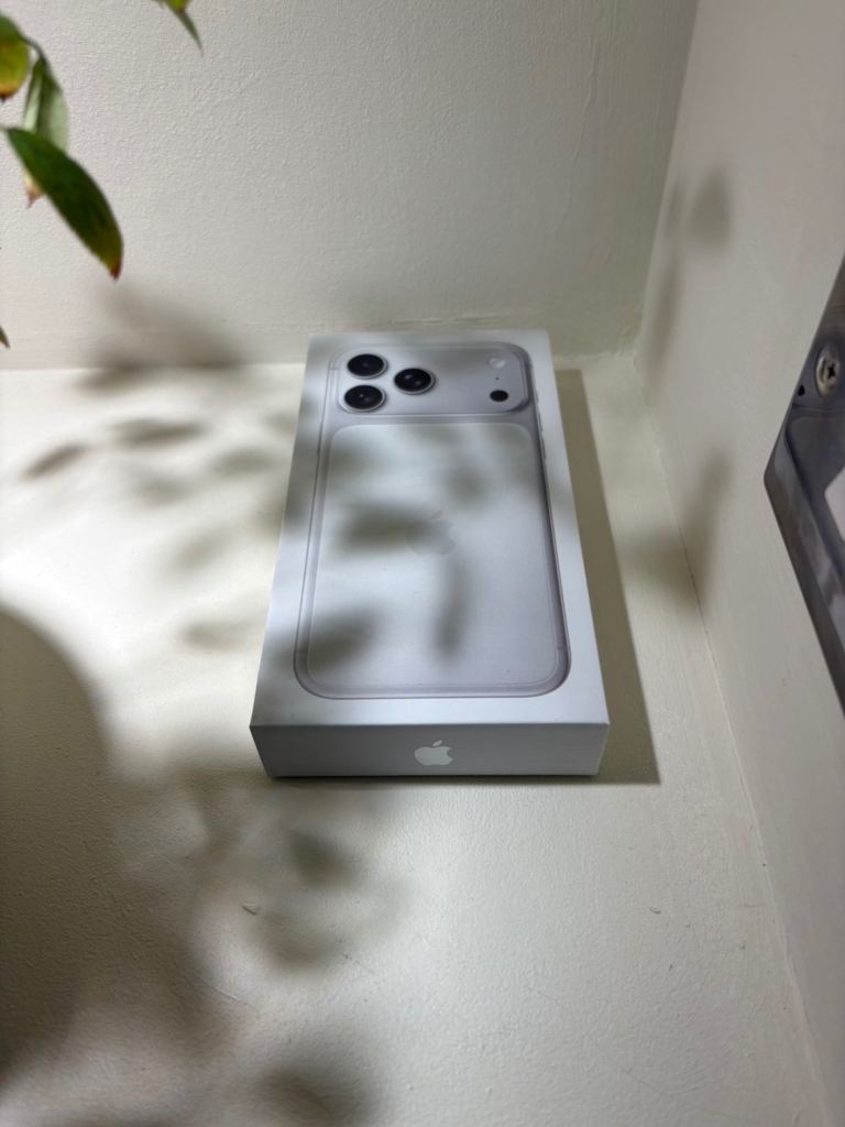 iPhone 17 pro max 1TB silver 