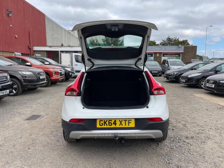 2014 Volvo V40 Cross Country 1.6 D2 Lux Powershift Euro 5 (s/s) 5dr Diesel