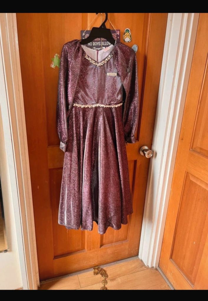 Party glittery dress 9 years / 134 cm • Good