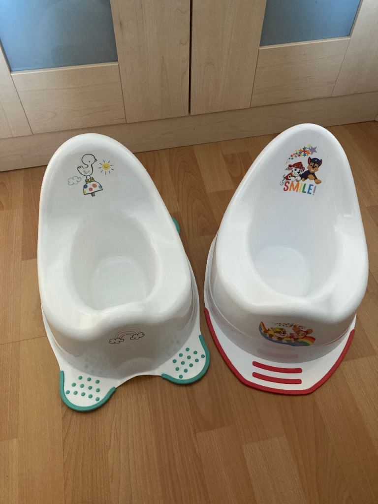2 x potties red paw patrol and mint green Fred and flo