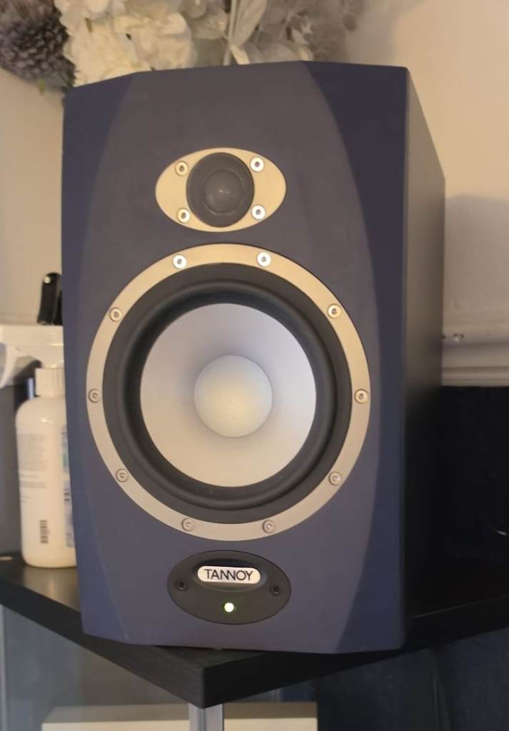 Tannoy reveal 6D studio monitors speakers 
