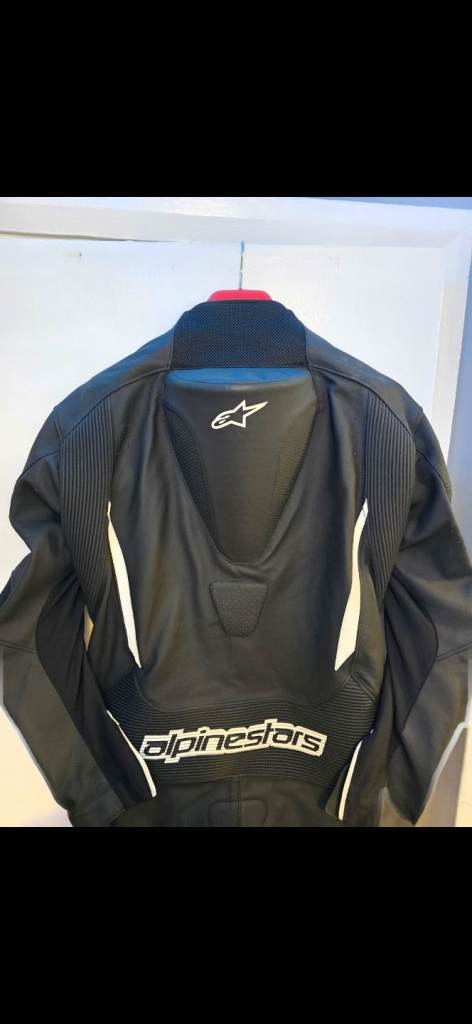 Alpinestars leathers brand new 