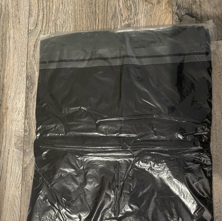 Samsung Galaxy ZFlip Cotton Tshirt with Badge Size L