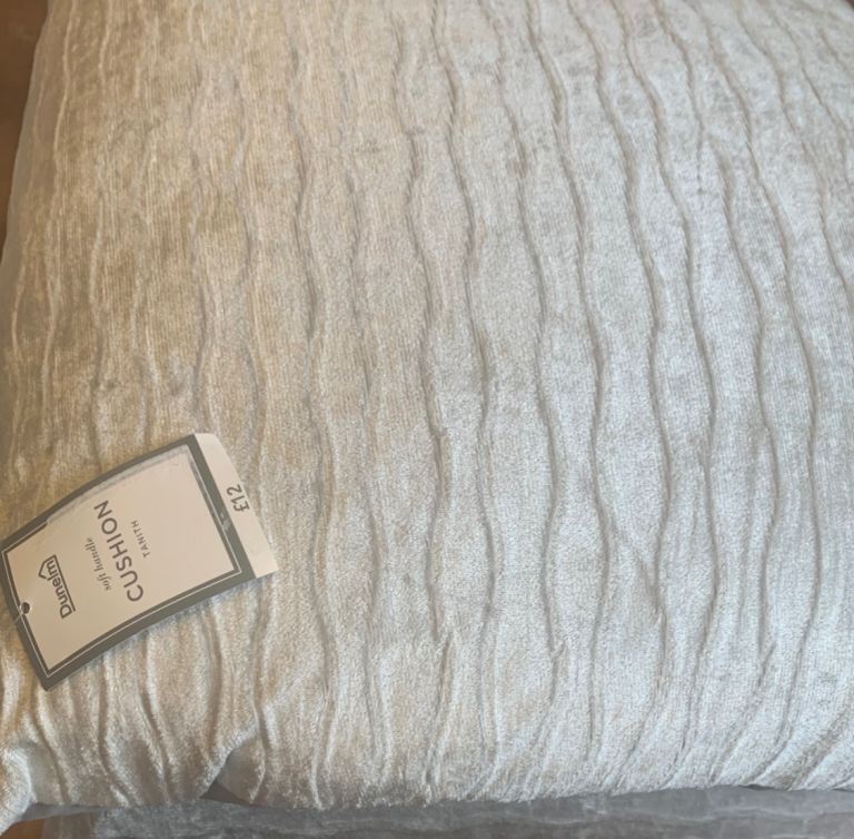New pair of cushions 