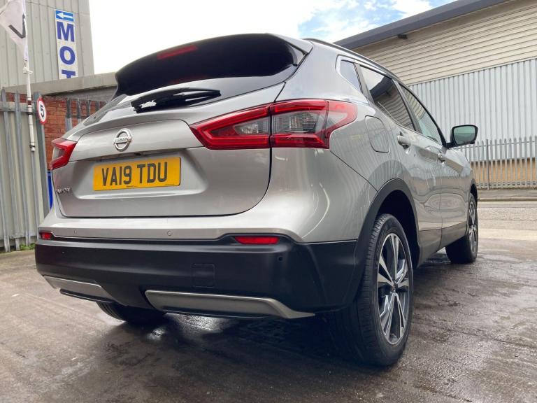 2019 Nissan Qashqai 1.3 DiG-T N-Connecta 5dr HATCHBACK PETROL Manual