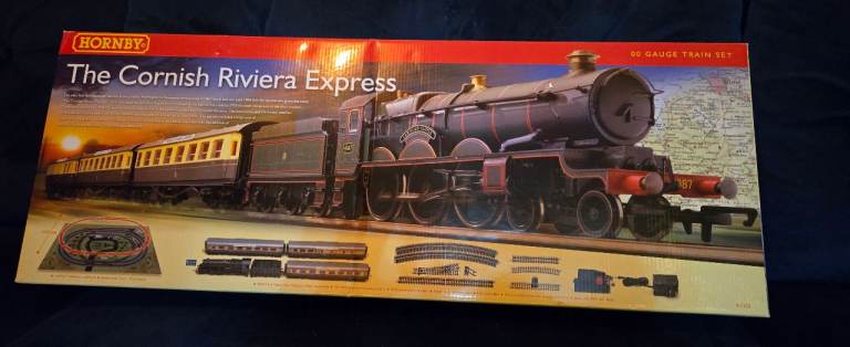 Hornby Cornish Riveria Train Set