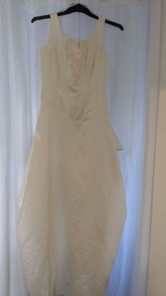 Ivory wedding dress 