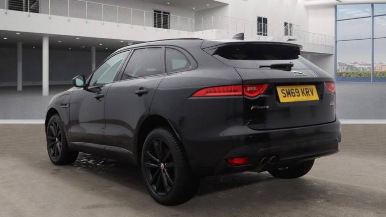 2019 Jaguar F-Pace 2.0 D180 Chequered Flag SUV 5dr Diesel Auto AWD Euro 6 (s/s) (180 ps) ESTATE D...