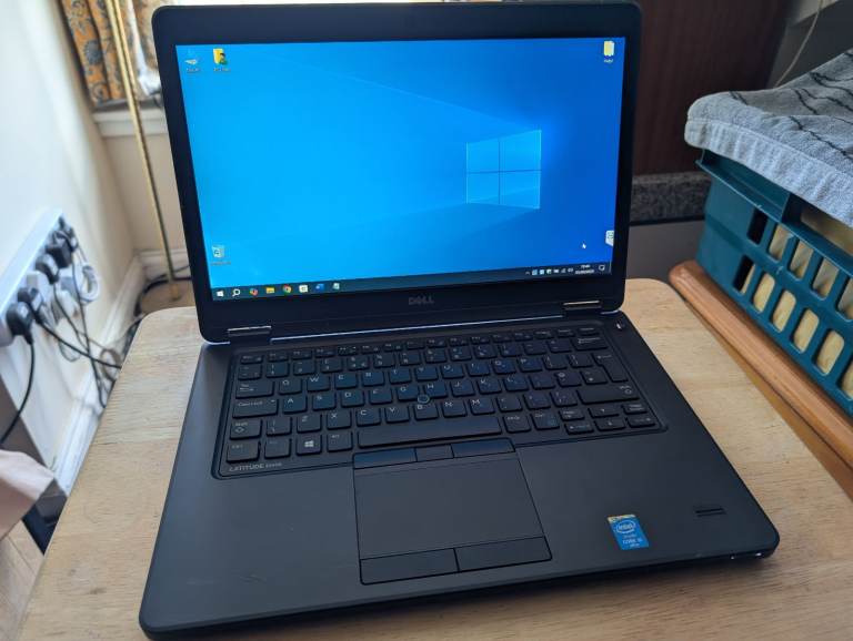 LAPTOP PC: Dell Latitude E5450, CPU 2.30 Ghz, RAM 16 Gb DDR3, SSD 512 Gb