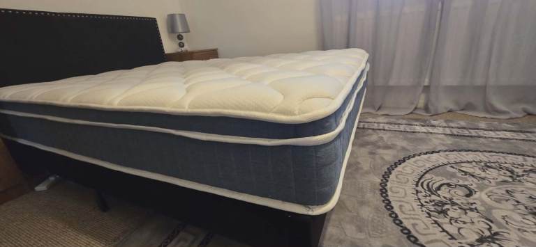 Double bed mattress 