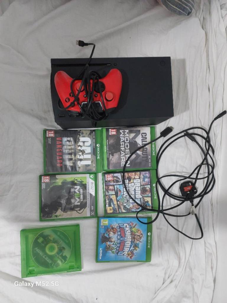Xbox series x + 6 games