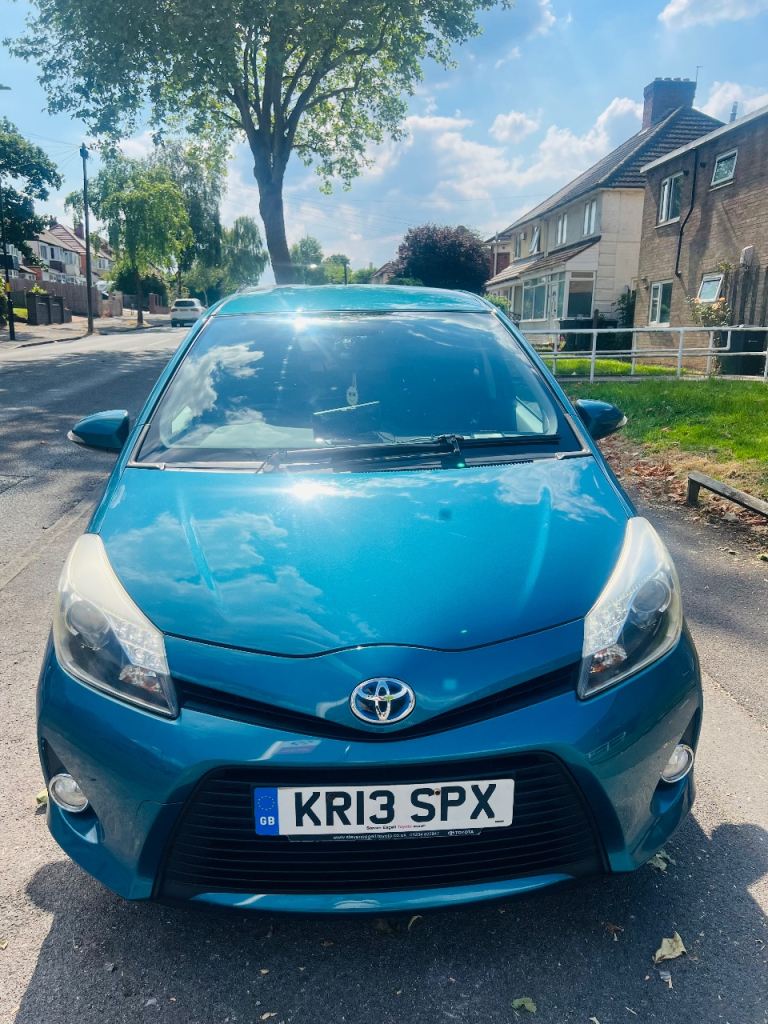 Toyota Yaris Automatic Hybrid 2013