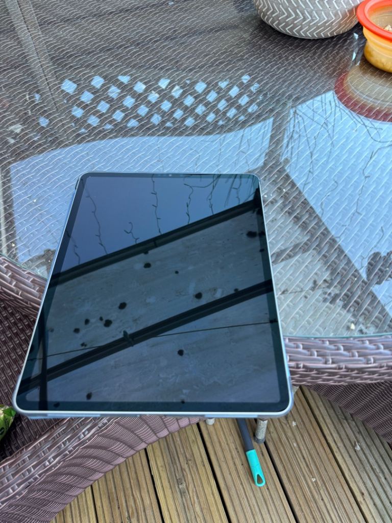 IPad Pro 6 m2 128 gig 