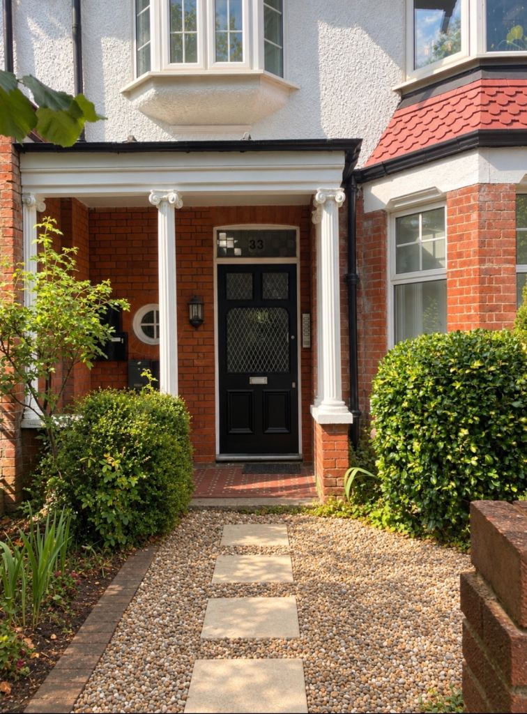 Spacious 1-Bedroom Flat for Rent in Addiscombe 