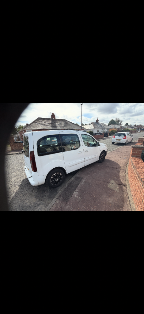 Peugeot, PARTNER TEPEE, MPV, 2013, Manual, 1560 (cc), 5 doors