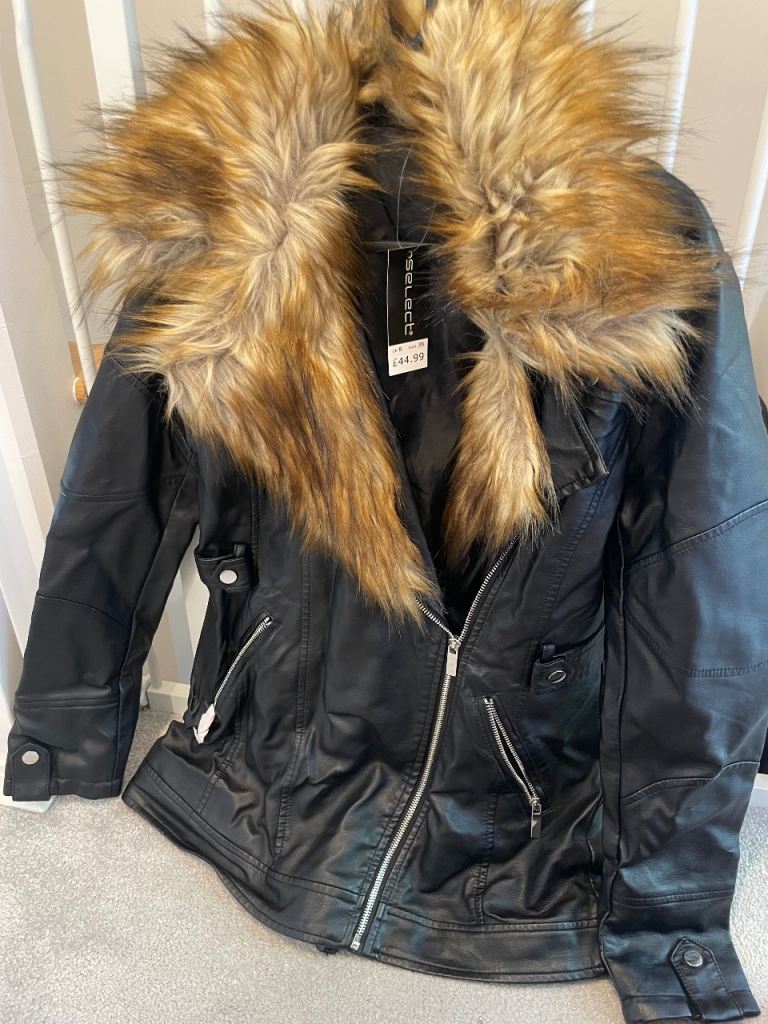 Select leather jacket with fur - brand new - size 8
