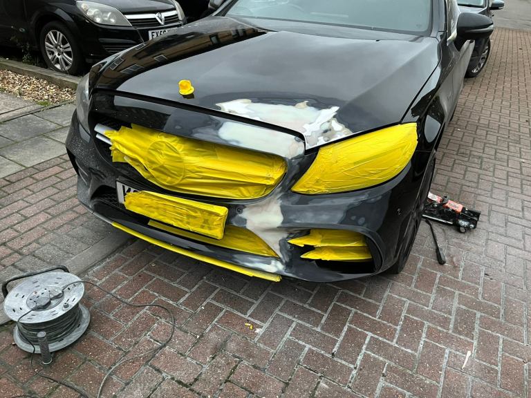 Mobile car body repairs