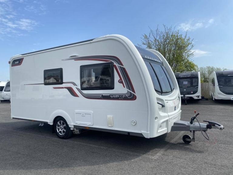 2016 COACHMAN VIP 460 LUXURY 2 BERTH TOURING CARAVAN