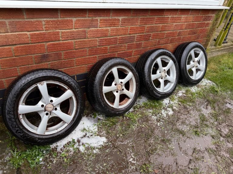 15 inch 4x100 Dezent Alloy wheels