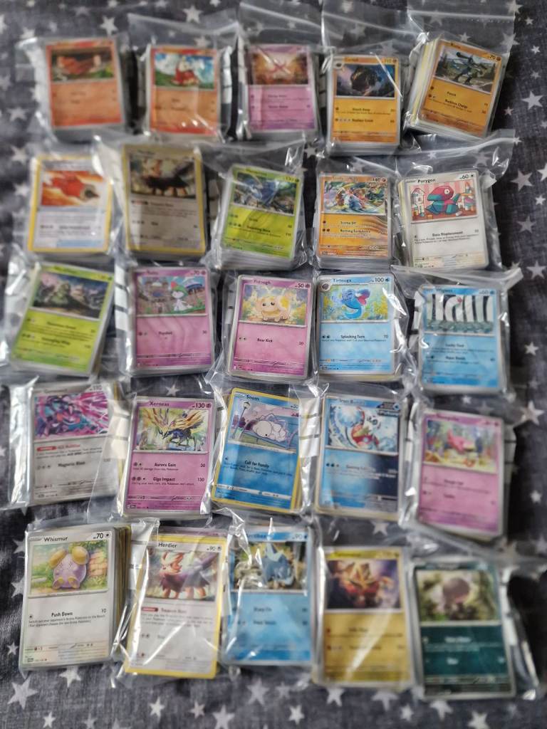 Pokémon 1x bundle of 50 cards (no energy cards) Mixed packs and dates