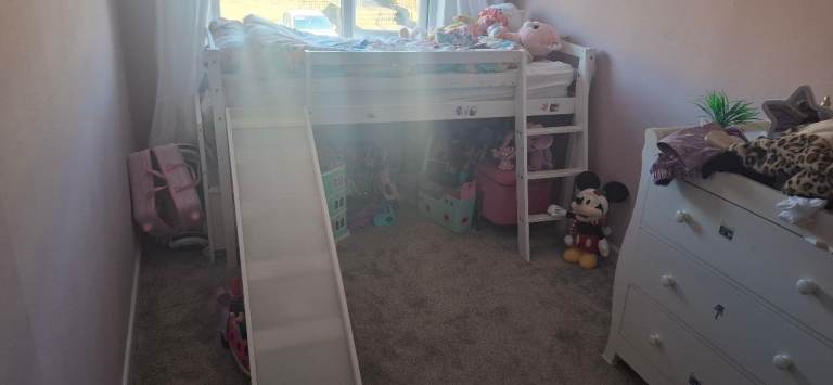 Single bed with slide 