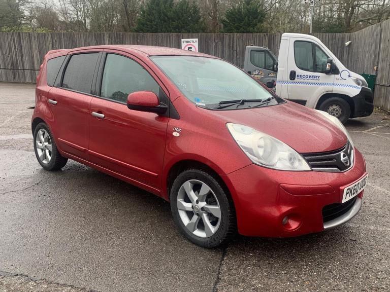Nissan Note 1.6 AUTOMATIC 2010 Red 86k 