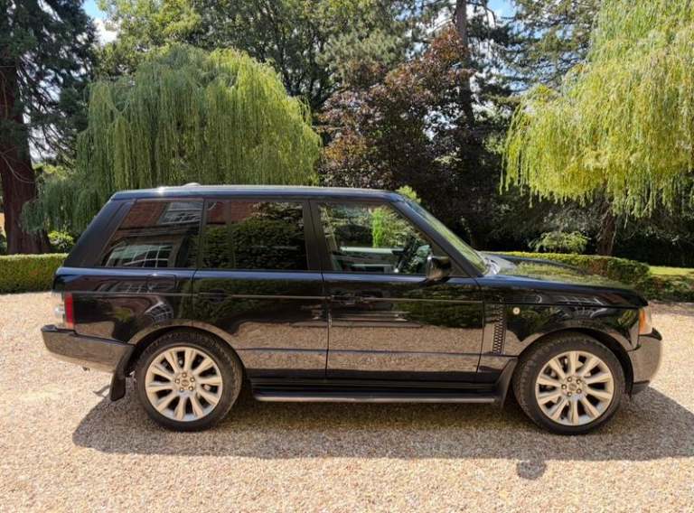2011 Land Rover Range Rover 4.4 TD V8 Vogue SUV 5dr Diesel Auto 4WD Euro 5 (313 bhp) Automatic SU...