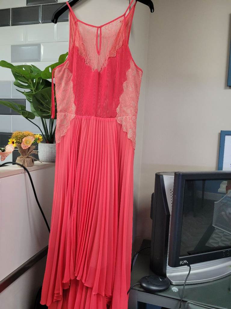 Ladies dress