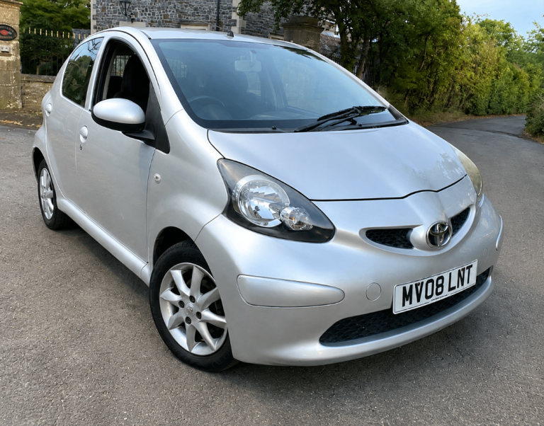 TOYOTA AYGO 2008 1.0 5DR TOP SPEC VERY LOW MILES 68K