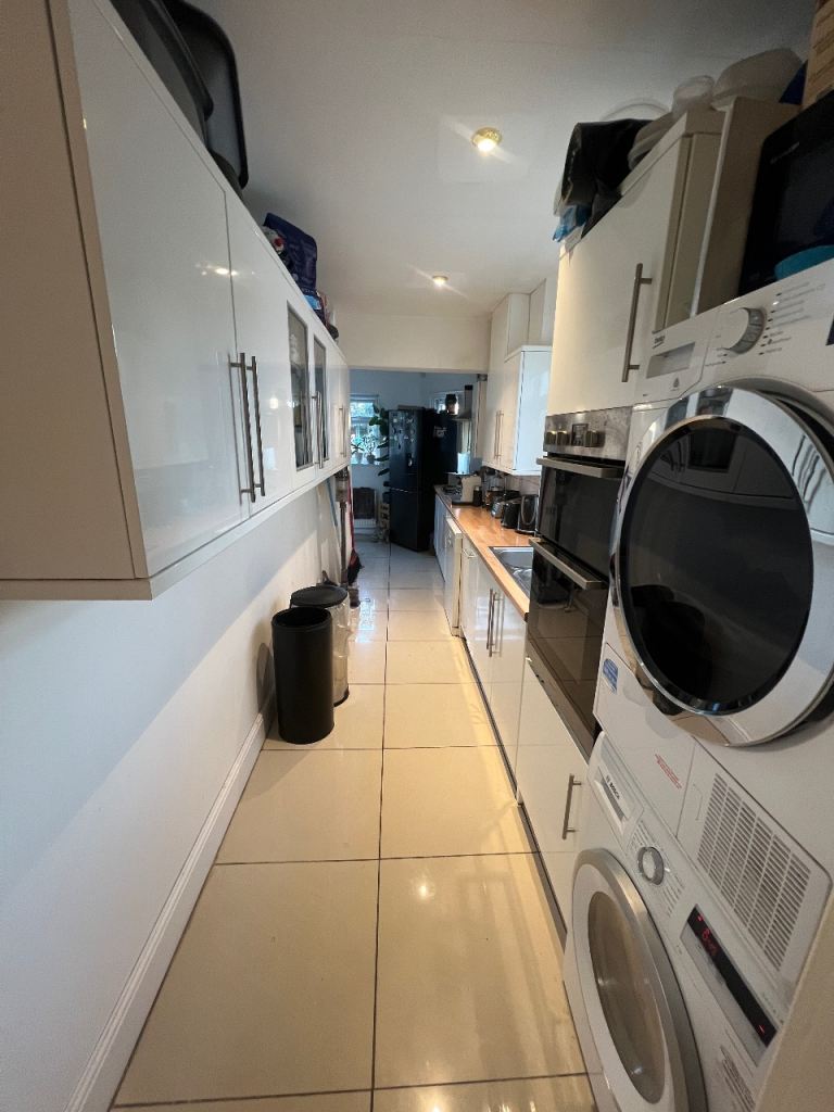 Stunning double rooms in a High Spec Property