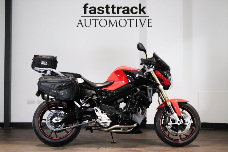 BMW F 800 R - 2018 - ESA ELECTRONIC SUSPENSION - STUNNING CLEAN BIKE